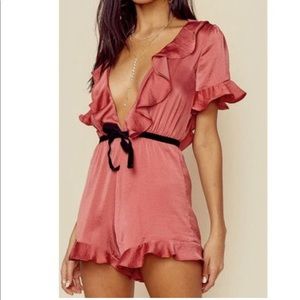 NEW FOR LOVE & LEMONS SKIVVIES LENA RUFFLE ROMPER IN PINK BERRY